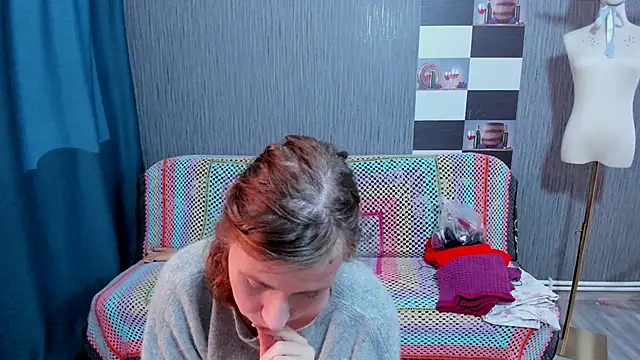 pa1e pr1ncess online show from November 29, 9:24 am