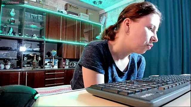 Snapshot of pa1e_pr1ncess chatting on September 8, 3:11 pm pa1e pr1ncess online show from September 8, 3:11 pm
