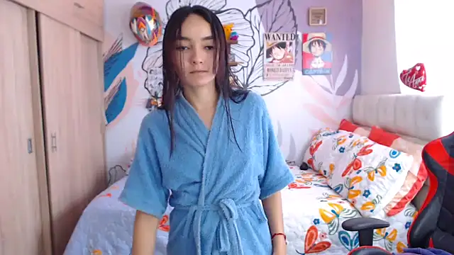 LinzyBaner online show from March 17, 2:54 pm