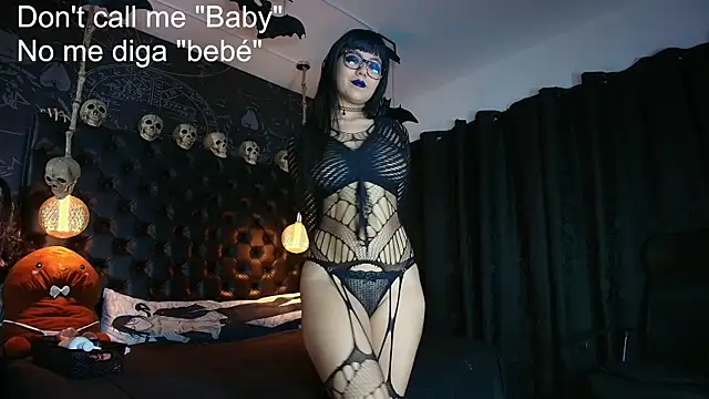 AlexHoe  online show from July 2, 6:36 pm