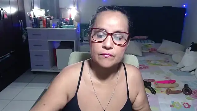 pervert mommy  online show from July 26, 11:07 am