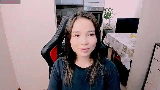 AyaMoon online show from November 4, 6:40 am