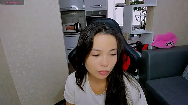 Snapshot of AyaMoon chatting on September 22, 4:33 am AyaMoon online show from September 22, 4:33 am