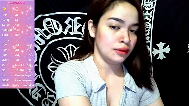  preciousmoira  online show from July 7, 1:30 am
