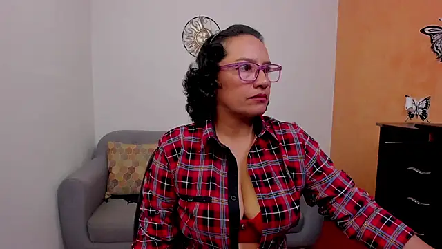 scarlet wet online show from July 21, 10:54 pm