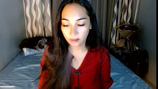 SweetLilly 18 online show from May 17, 3:06 am