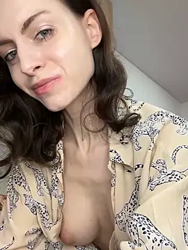 MissAnuta online show from September 13, 4:04 pm