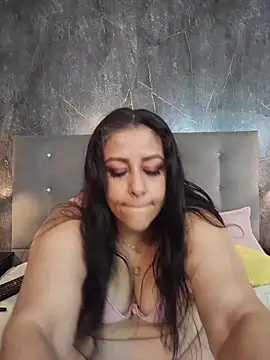 SexxyPamela online show from February 22, 7:48 pm