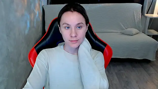 Mila Jon online show from December 3, 3:31 am