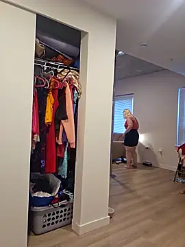 DamelynDaisy online show from September 24, 7:13 pm