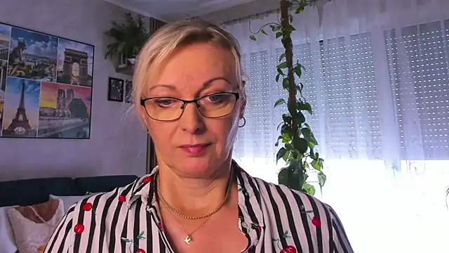 Snapshot of vanessa_chat chatting on September 19, 1:54 pm vanessa chat online show from September 19, 1:54 pm