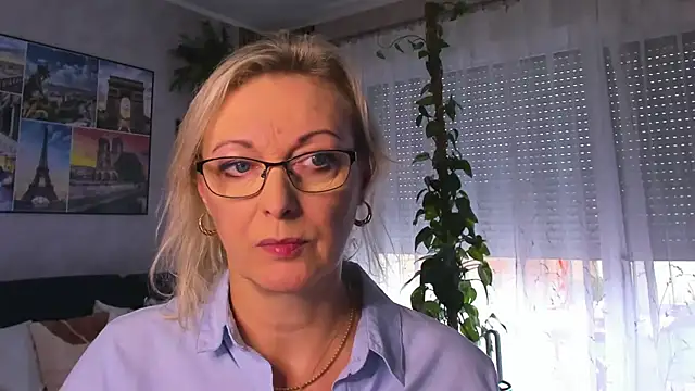 Snapshot of vanessa_chat chatting on September 18, 1:53 pm vanessa chat online show from September 18, 1:53 pm