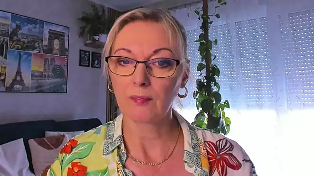Snapshot of vanessa_chat chatting on September 11, 1:55 pm vanessa chat online show from September 11, 1:55 pm