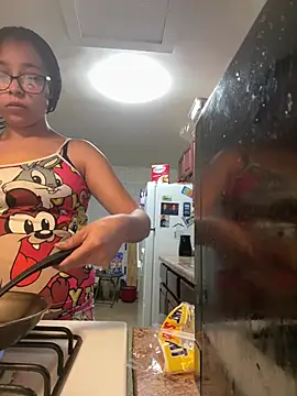 Alliejay online show from May 5, 10:02 pm