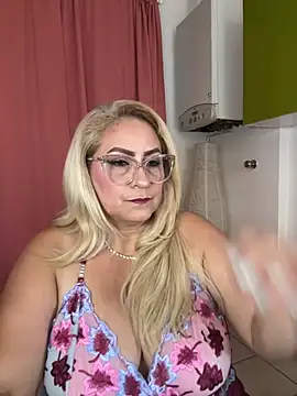 x elena x online show from August 5, 9:48 am