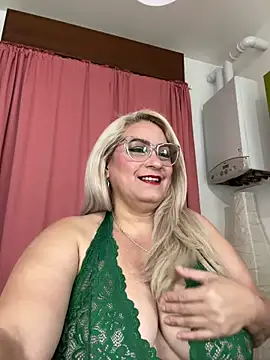 x elena x online show from April 29, 8:17 am
