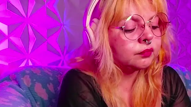 Satyn doll online show from September 25, 12:43 am