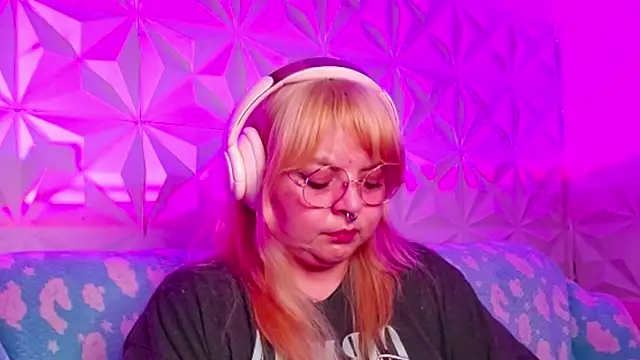 Satyn doll online show from October 2, 2:27 am