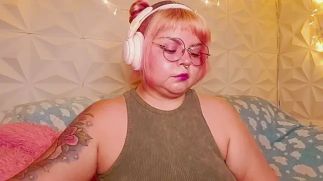 Satyn doll online show from June 26, 11:06 pm