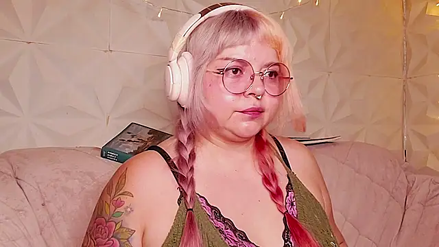Satyn doll online show from August 1, 12:34 am