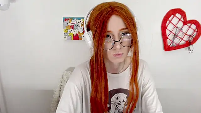  Hanna Moon  online show from June 27, 10:05 am