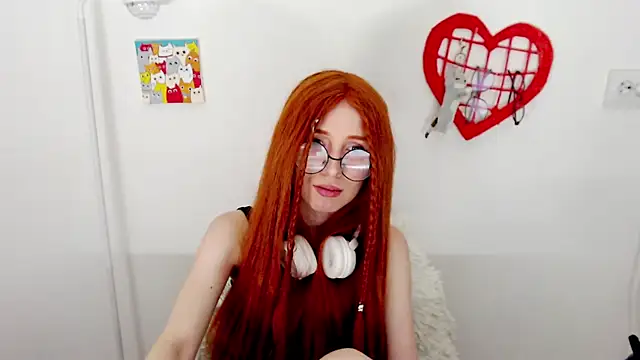  Hanna Moon  online show from July 16, 11:15 am