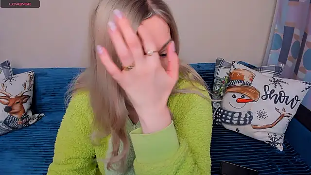 EllenMoore online show from February 28, 3:39 am