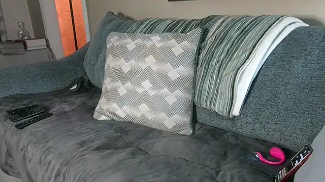 tscharlotte online show from November 30, 3:21 am