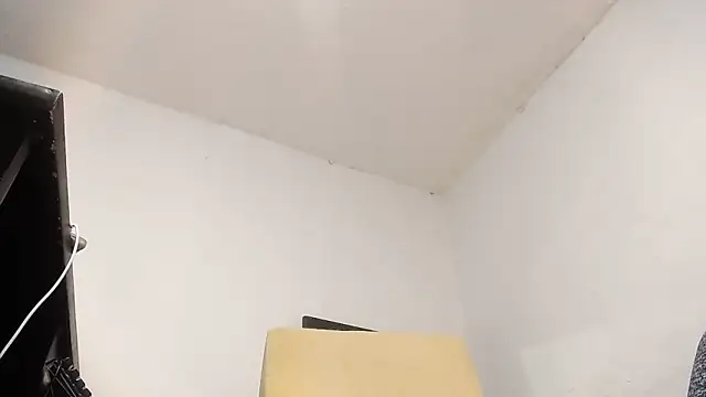 dalilasquirt1 online show from September 22, 3:16 am