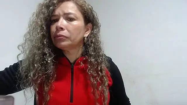 dalilasquirt1 online show from November 11, 9:23 pm