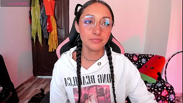 adrena 10 online show from February 13, 7:04 pm