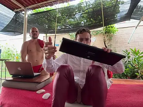 simon and david online show from June 24, 8:08 pm