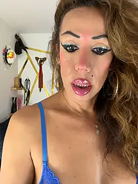 YOURSDEBORA online show from August 5, 7:42 pm