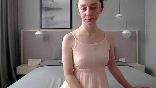 Snapshot of ShySchoolGirl chatting on September 16, 10:12 am ShySchoolGirl online show from September 16, 10:12 am