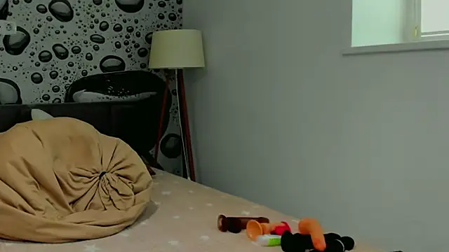 AlmaFancy online show from October 1, 9:03 am