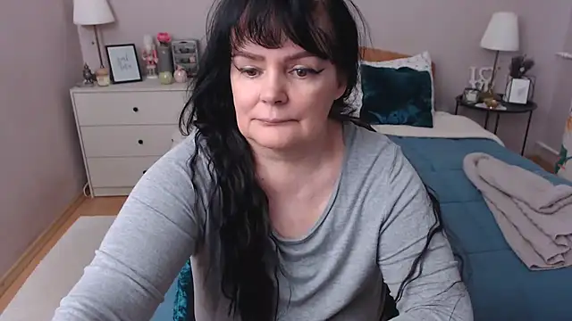 LeveMe2Nightt online show from February 16, 1:33 pm