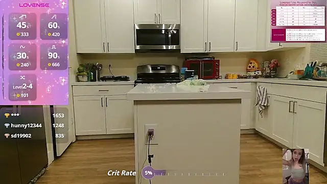 Blondiewithanass online show from September 19, 9:19 am