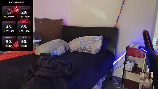Blondiewithanass online show from July 23, 1:58 am