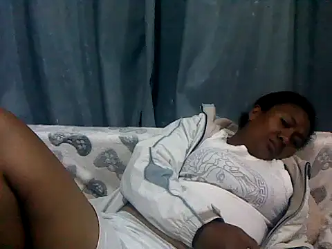 Snapshot of sexyladii chatting on September 23, 5:33 pm sexyladii online show from September 23, 5:33 pm