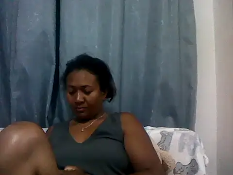 Snapshot of sexyladii chatting on October 4, 5:06 pm sexyladii online show from October 4, 5:06 pm