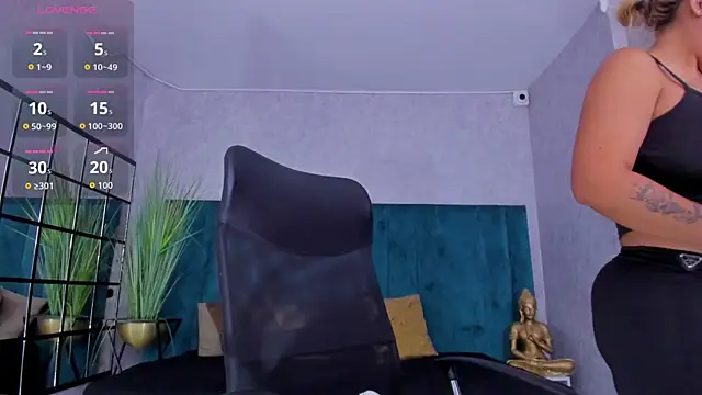 sweetfabianaxl online show from July 7, 11:24 am