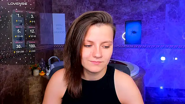 MelindaTin online show from June 22, 3:25 am