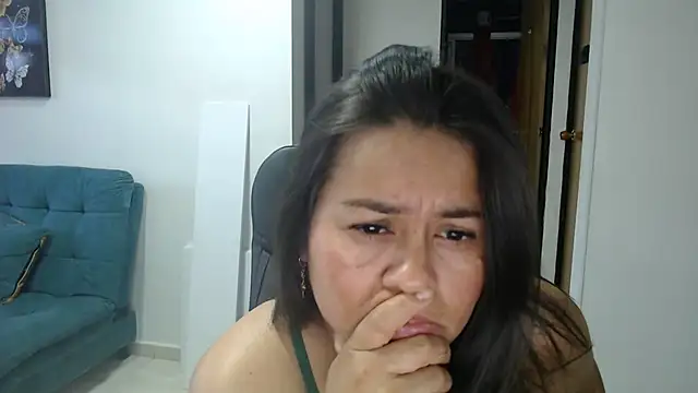 Ixchel Anaid online show from September 28, 8:36 pm