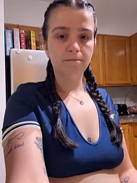 joeystaciee online show from June 18, 12:56 am