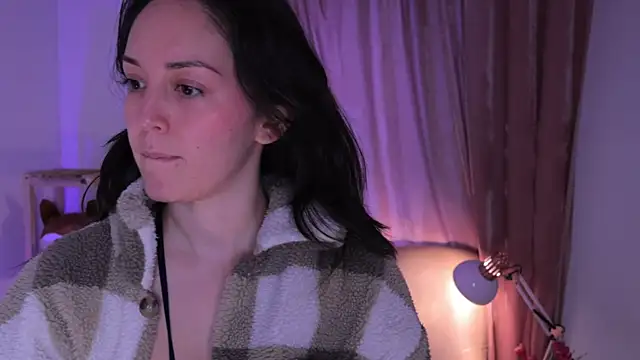 molly marmalade  online show from November 6, 2:45 pm