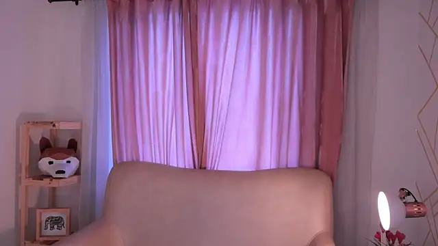 molly marmalade  online show from December 1, 3:59 pm