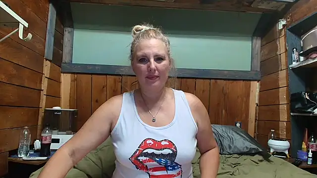lisaxlovexxx online show from July 1, 1:05 am