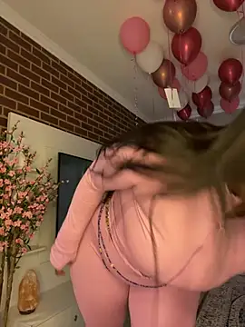 CurvyDesire1 online show from April 30, 3:17 pm