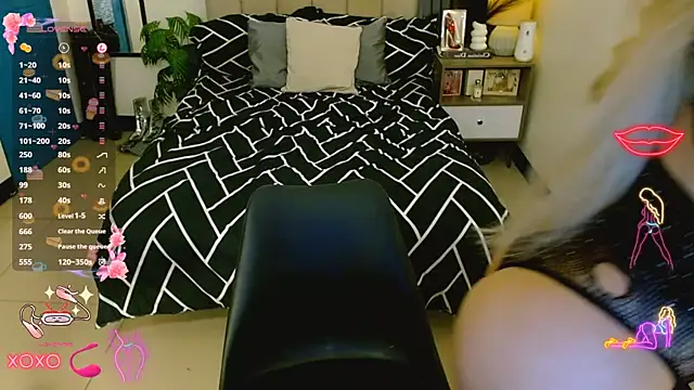 LUSCIOUSKIM online show from November 8, 6:07 am