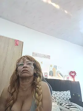 BustyMilf  online show from July 11, 12:27 pm